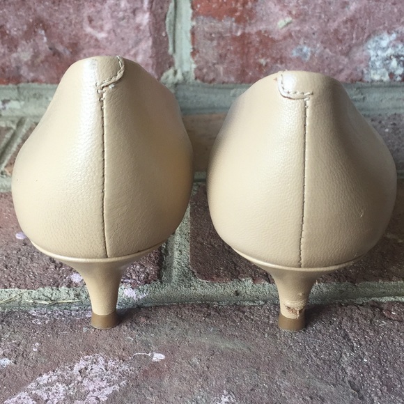 Nude heals - Picture 3 of 8